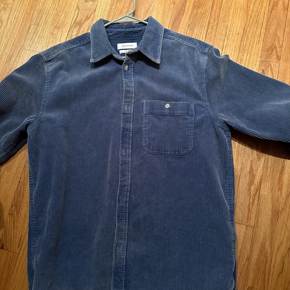 Corduroy shirt from urban. Lightly worn…like new. Heavier blend. Great quality - Picture 4 of 4